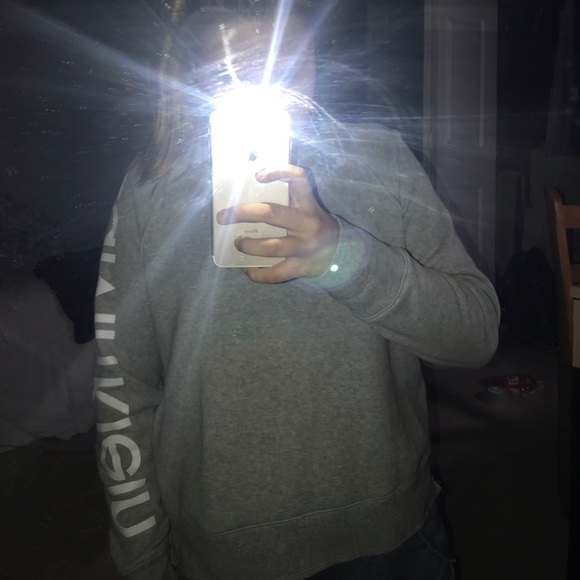 grey crew neck - Picture 4 of 4